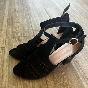 Black top moda peep toe high heel